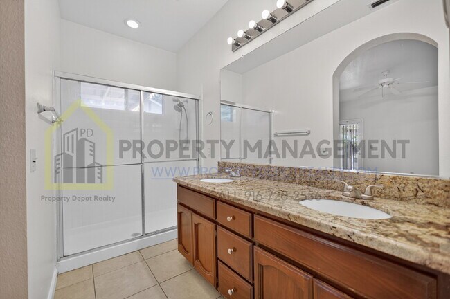 Building Photo - Charming 3-Bedroom Home with 2 Baths