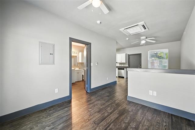 Building Photo - 903 Fannin St