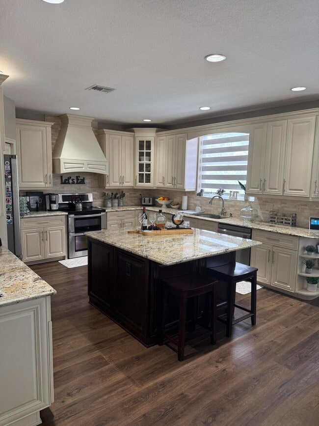 Building Photo - 4129 Bahia Isle Cir