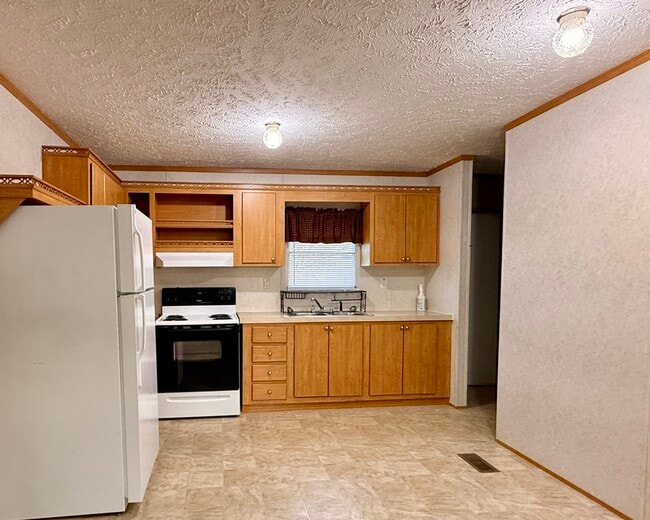 Building Photo - 3661 Augusta-Berlin Rd