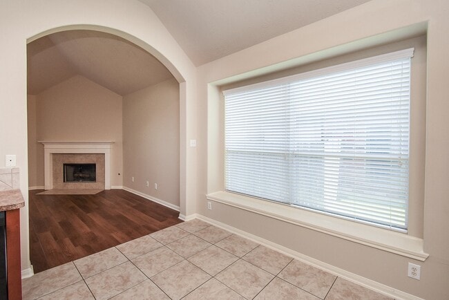 Building Photo - 15007 Grape Orchard Ct