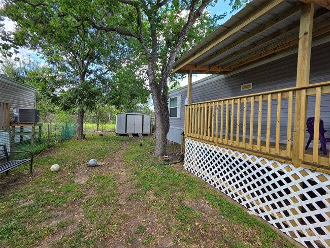 Building Photo - 2935 Calder Dr