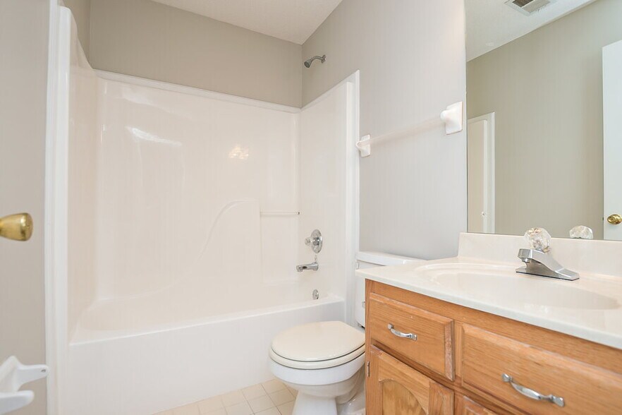 Building Photo - 1456 Albon Dr