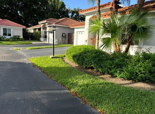 Building Photo - 5758 NW 97th Pl