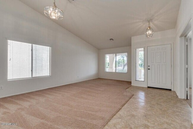 Building Photo - 42376 W Chisholm Dr
