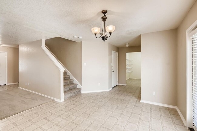 Building Photo - Close to Randolph AFB!