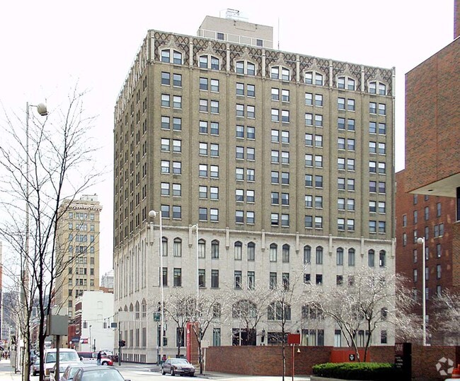 Building Photograph - Walnut Towers Apartments