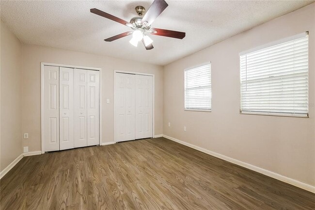 Building Photo - 705 Woodlawn Dr