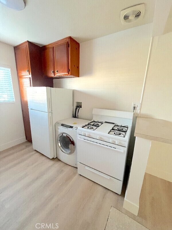 Building Photo - 2115 Placentia Ave