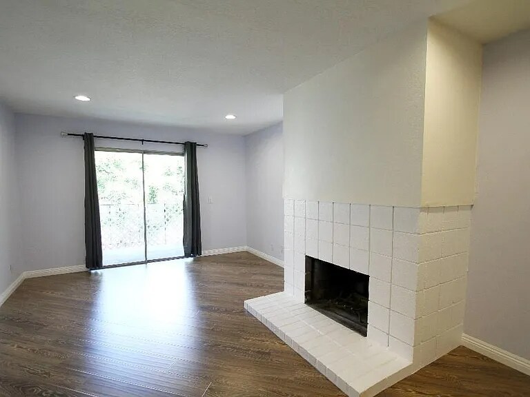 Building Photo - 23617 Golden Springs Dr