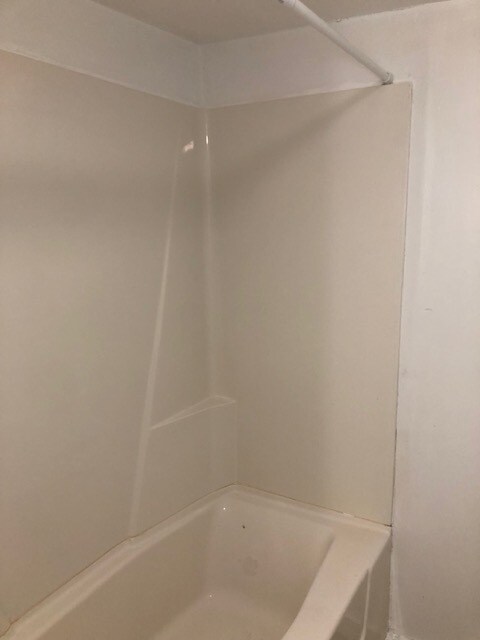 Building Photo - 1223 6th St