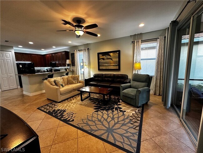 Building Photo - 10547 Carolina Willow Dr