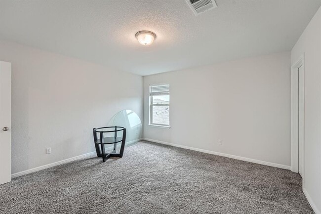 Building Photo - 104 Red Cedar Ct