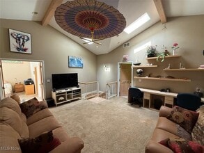 Building Photo - 8298 Valley Dr