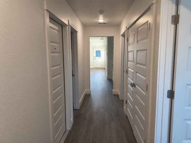 Building Photo - 1110 S College Ave