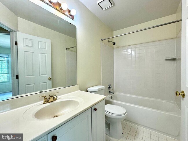 Building Photo - 10175 Treble Ct