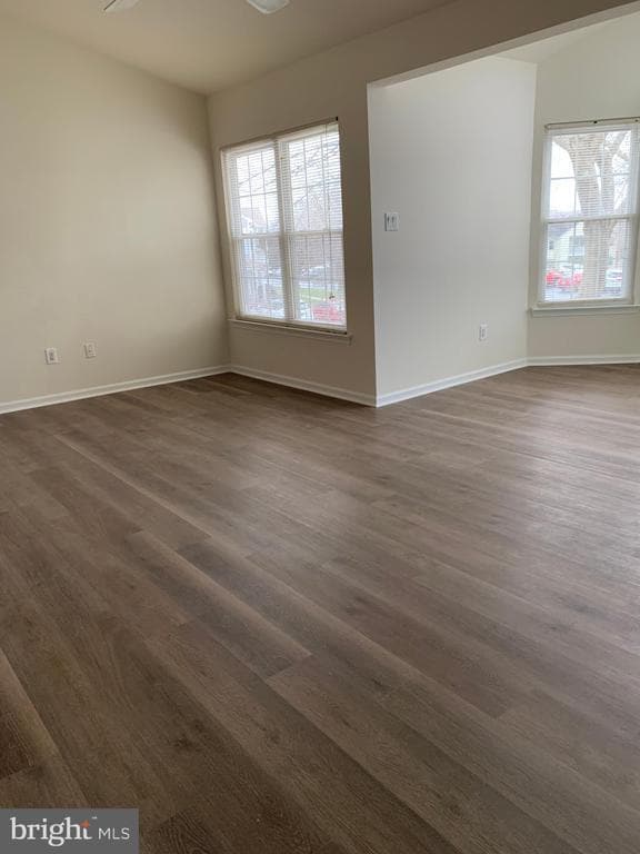 Building Photo - 1905 Bennett Pl