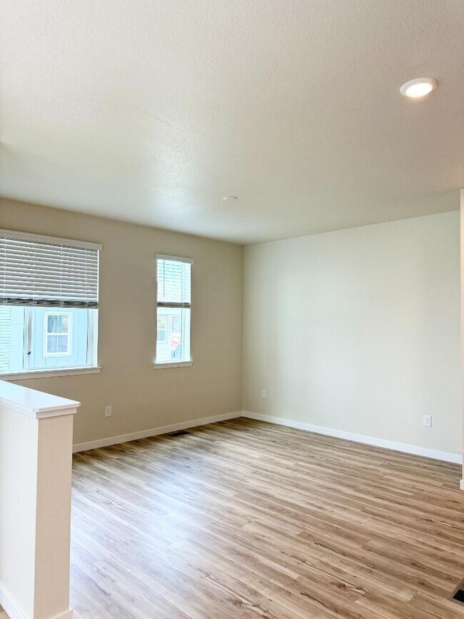 Building Photo - 14109 Deertrack Ln