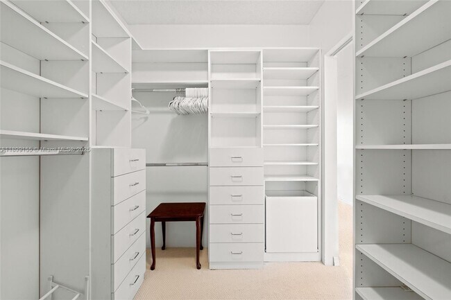 Building Photo - 21205 Yacht Club Dr