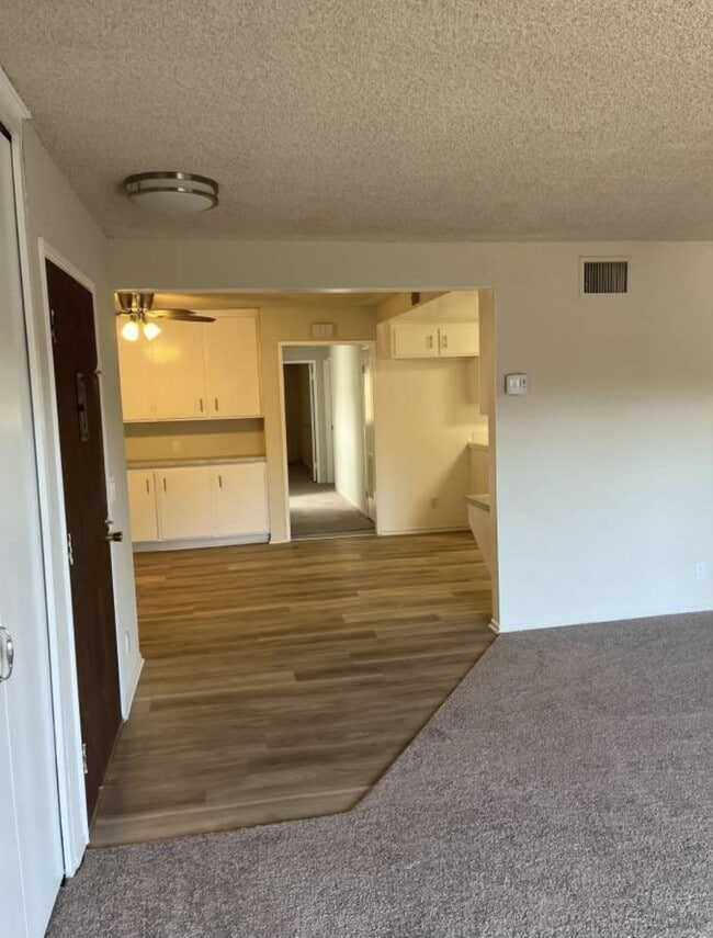 Building Photo - 5810 Yolanda Ave