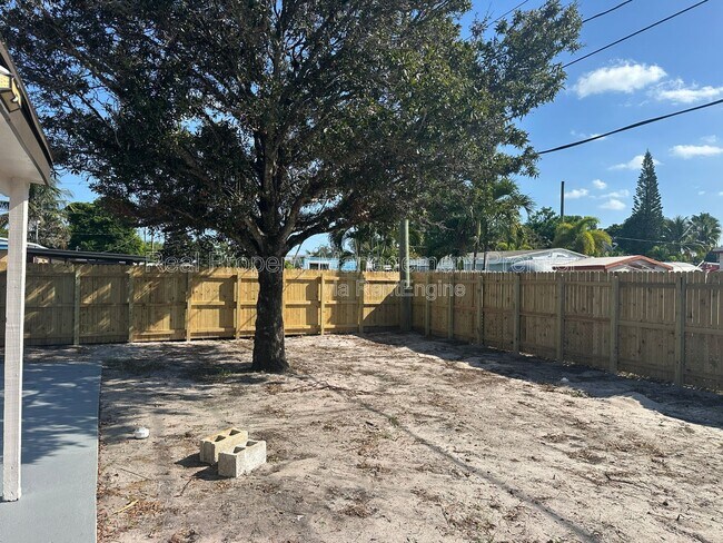 Building Photo - 1264 Ct-25