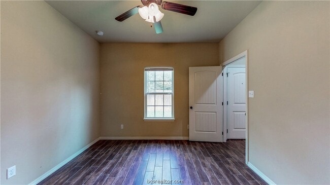 Building Photo - 111 Southland St