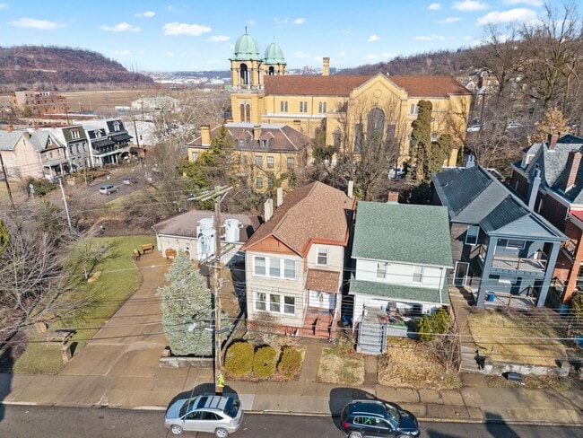 Building Photo - 113 Johnston Ave