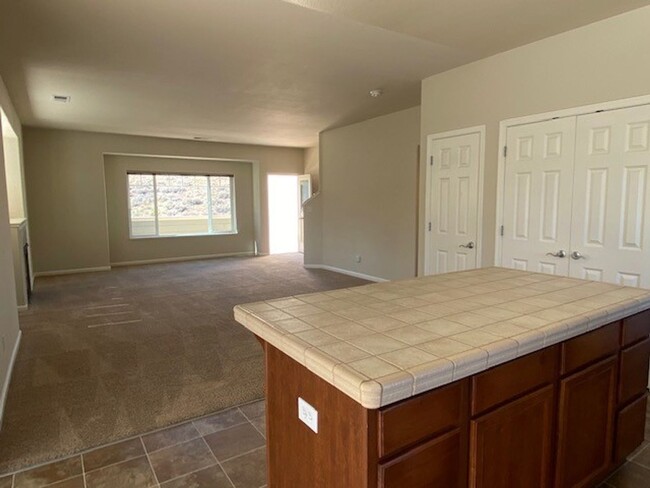 Building Photo - 530 Preston Burr Lane