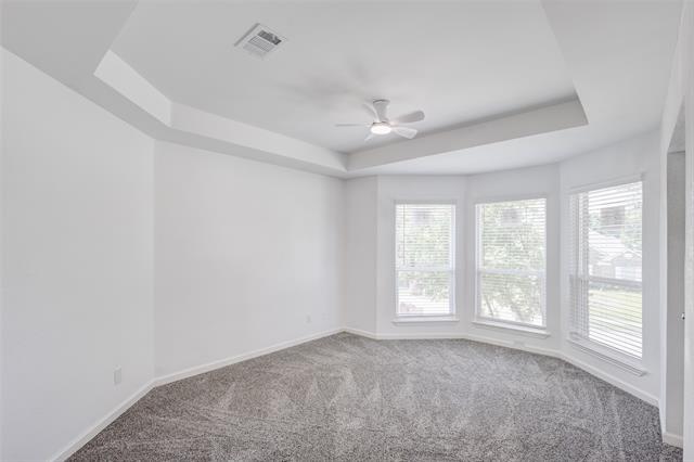 Building Photo - 1521 Palisades Dr