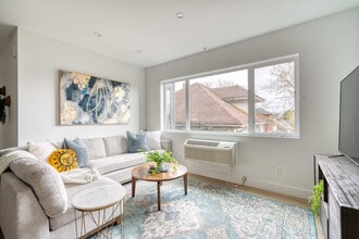 Building Photo - 4980 N Vancouver Ave