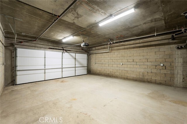 Building Photo - 357 Harvey Dr