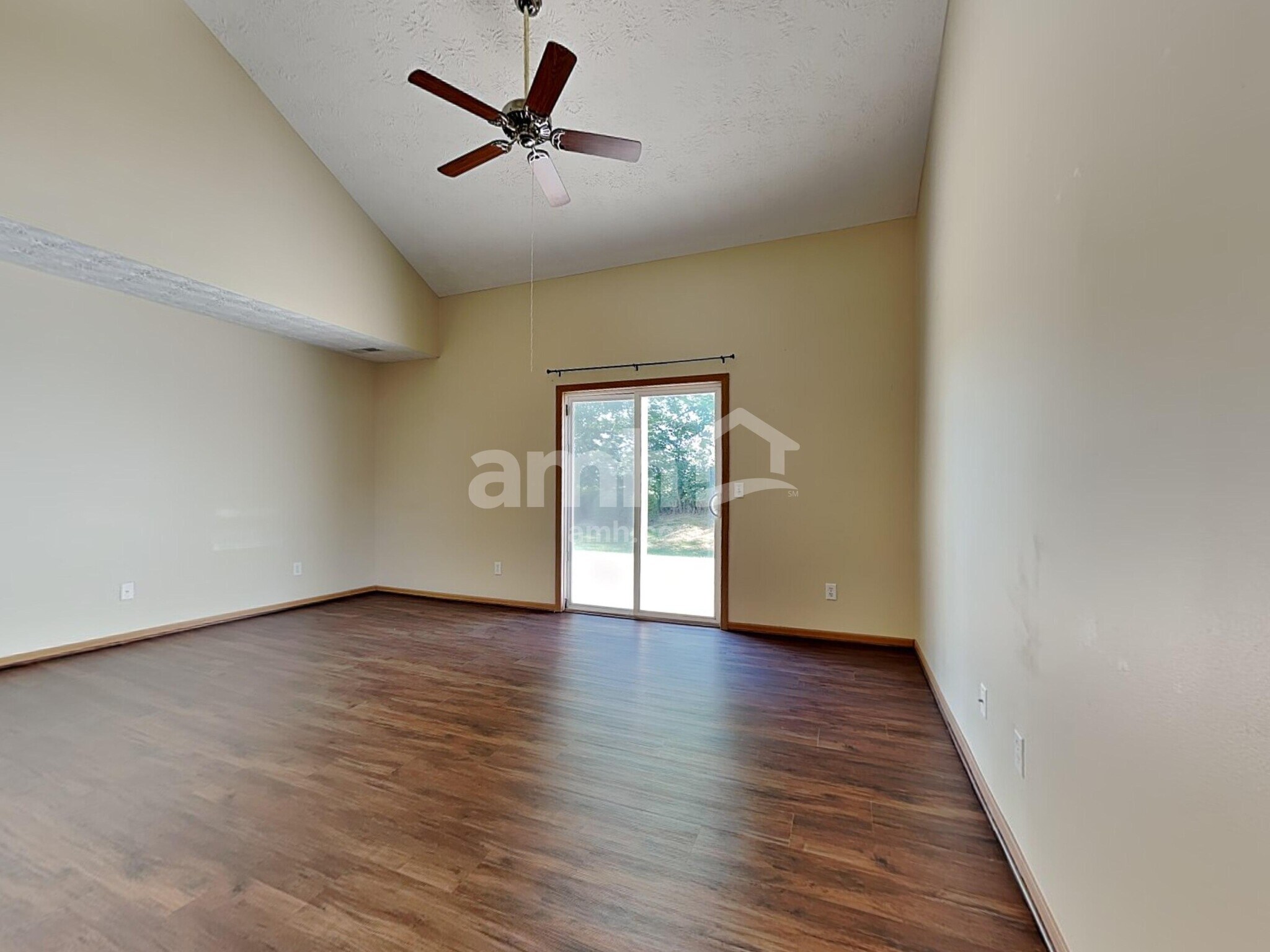 Building Photo - 1302 Shannon Ln