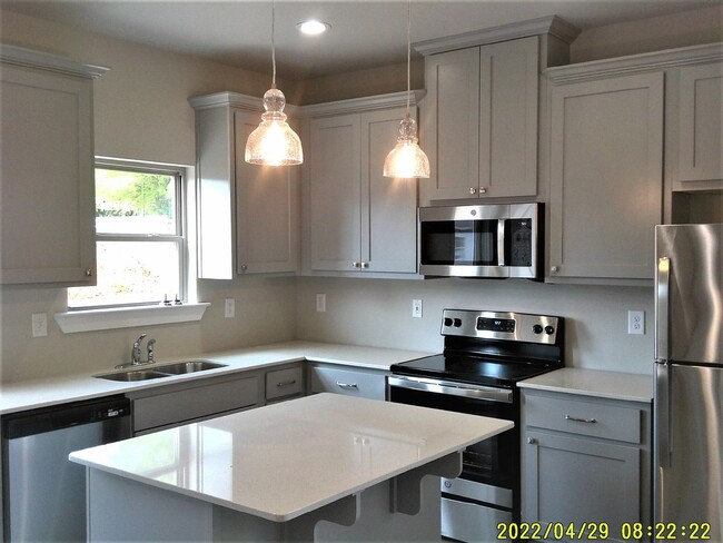 Building Photo - Spacious Home for Rent in Meridianville, AL... Available to View Now!!!