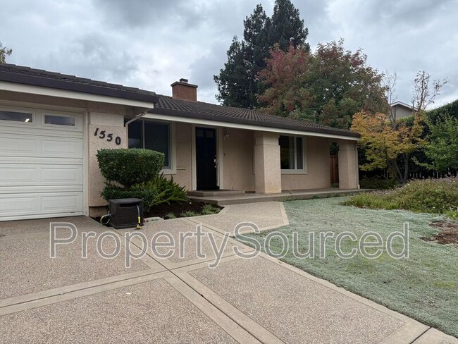 Building Photo - 1550 Naples Ct