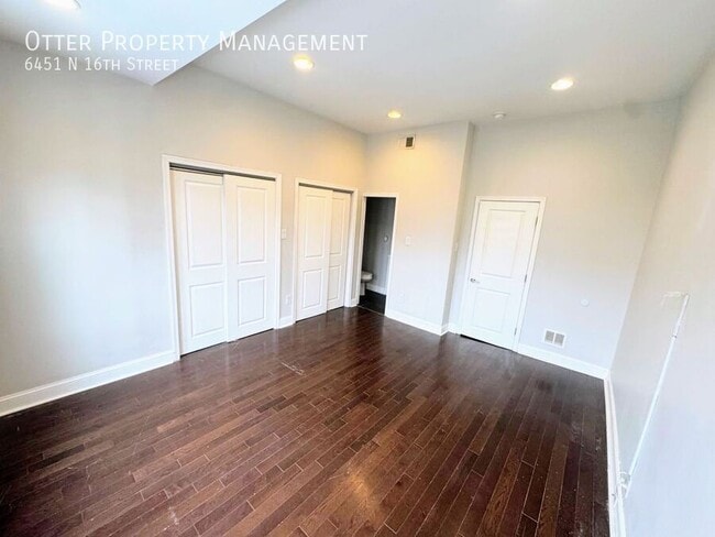 Building Photo - 6451 N 16th St