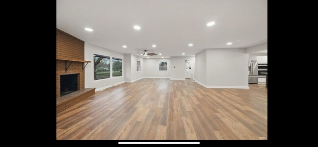 Building Photo - 4154 Trees Dr