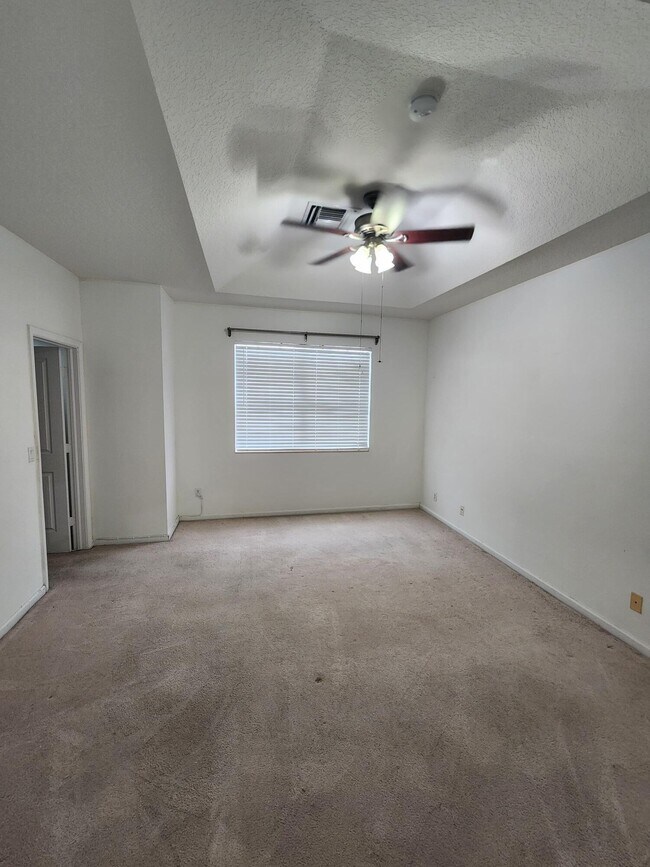 Building Photo - 460 Marbella Dr