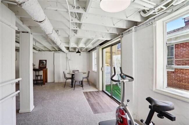 Building Photo - 1687 Porter Dr NW