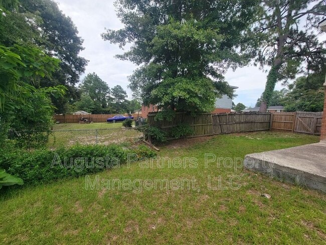 Building Photo - 3513 Wyevale Dr