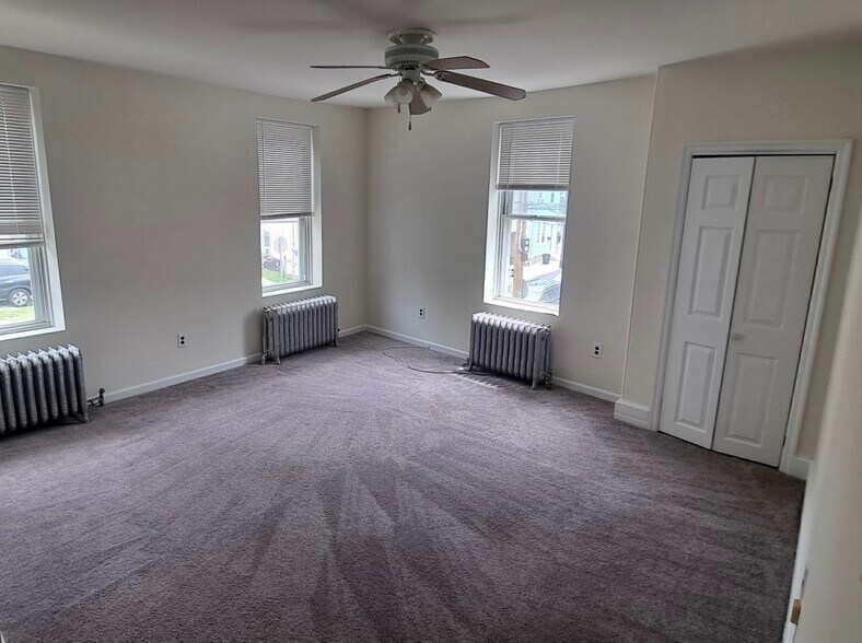 Bedroom 1 - 4536 Mitchell St