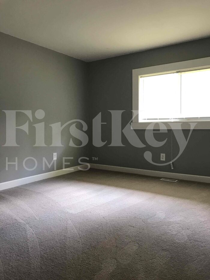 Building Photo - 5837 Walsham Way