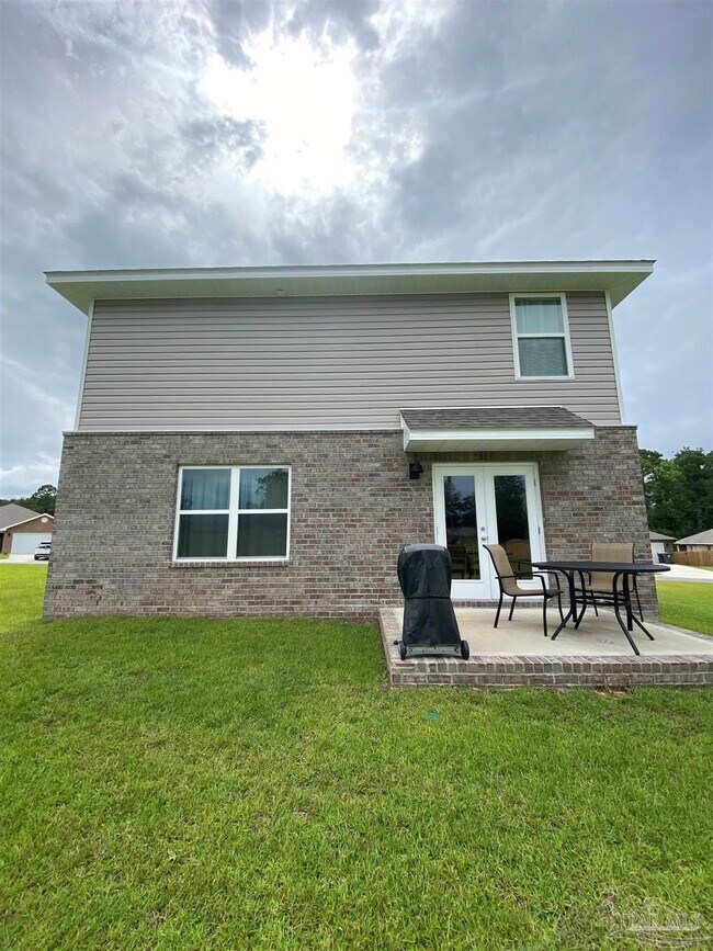 Building Photo - 7540 Oak Lake Blvd