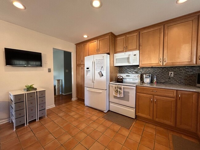 Building Photo - 116 Kane Dr