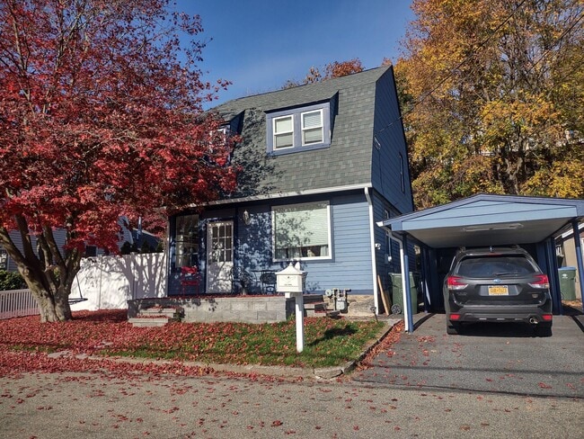 Primary Photo - 22 Circle Dr