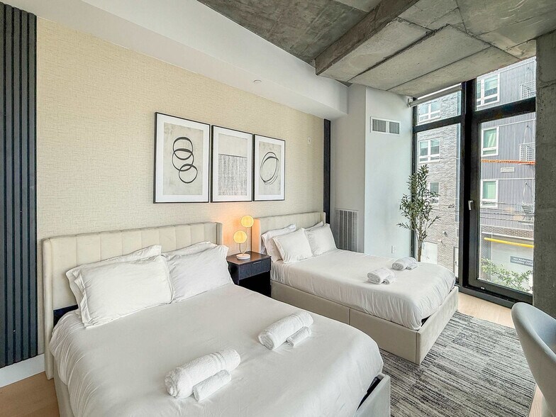 Building Photo - 1247 N 2nd St