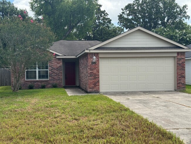 Building Photo - 4818 Comal River Loop