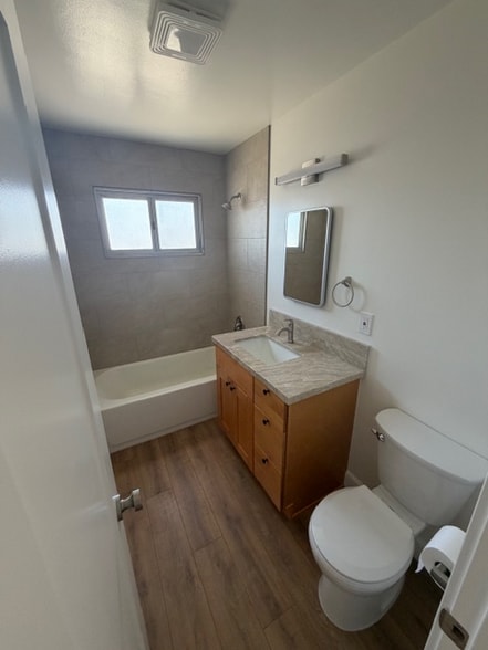 Building Photo - 4383 Idaho St