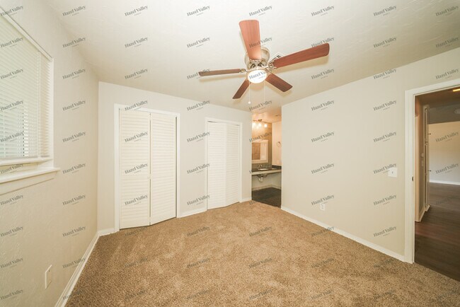 Building Photo - 2749 Indian Creek Blvd