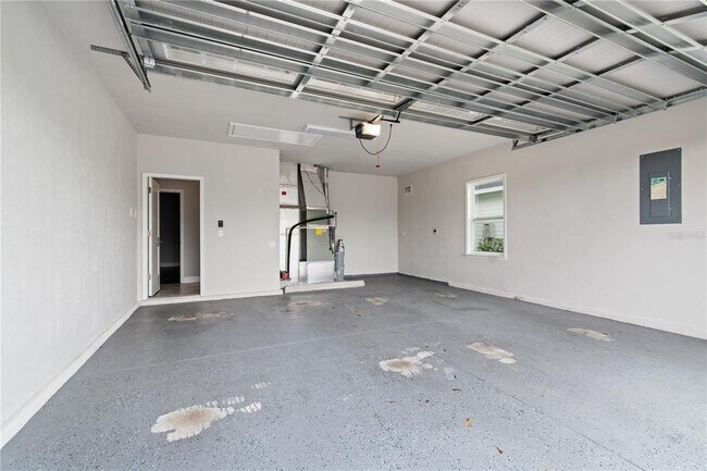 Building Photo - 1753 SW 72nd CIR