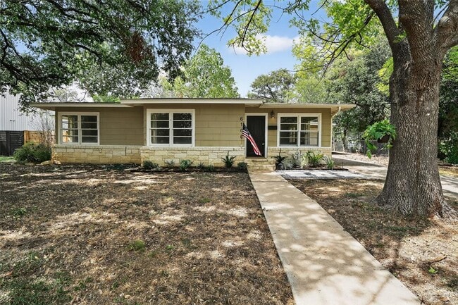 Primary Photo - 6106 Bull Creek Rd